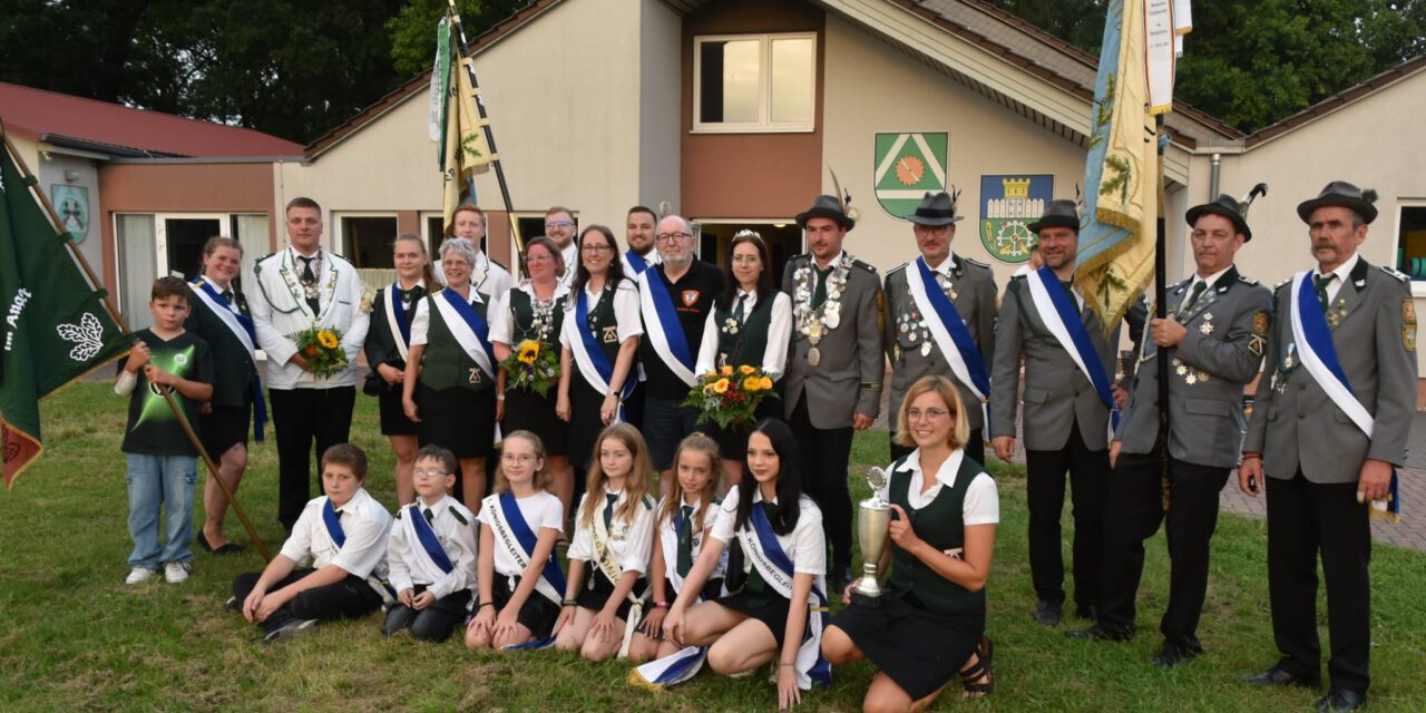 Schützenfest 2024 mit neuen Majestäten